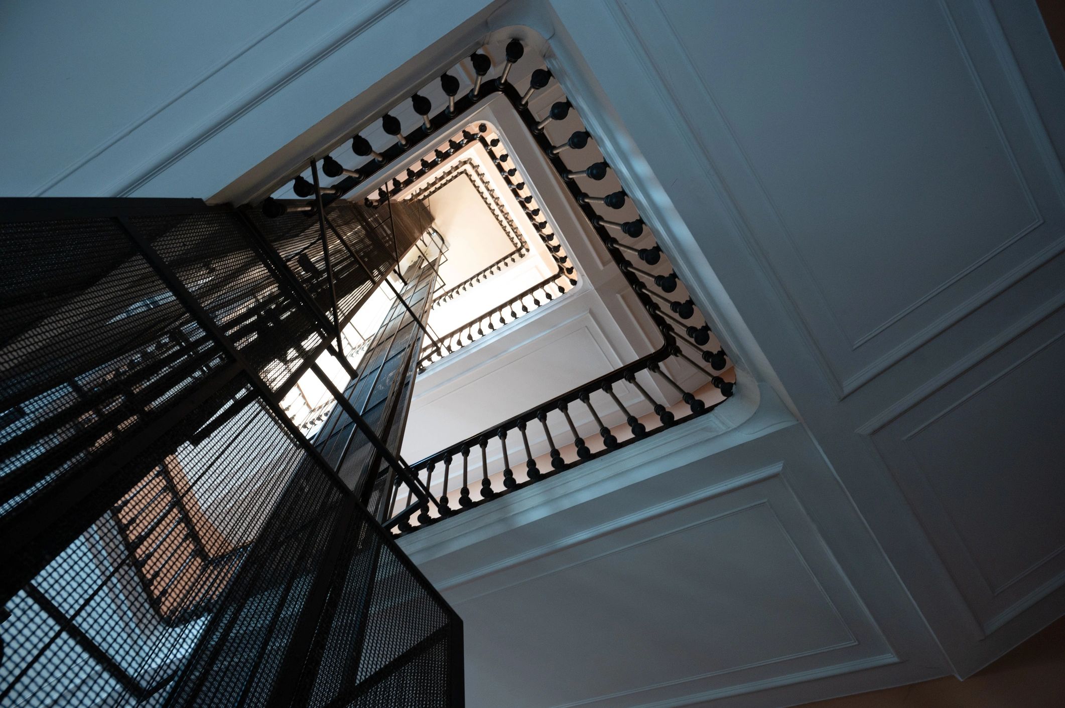 Exterior-style lift access image